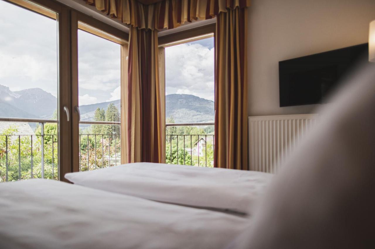 Hotel Broetz Rasùn di Sotto Екстериор снимка