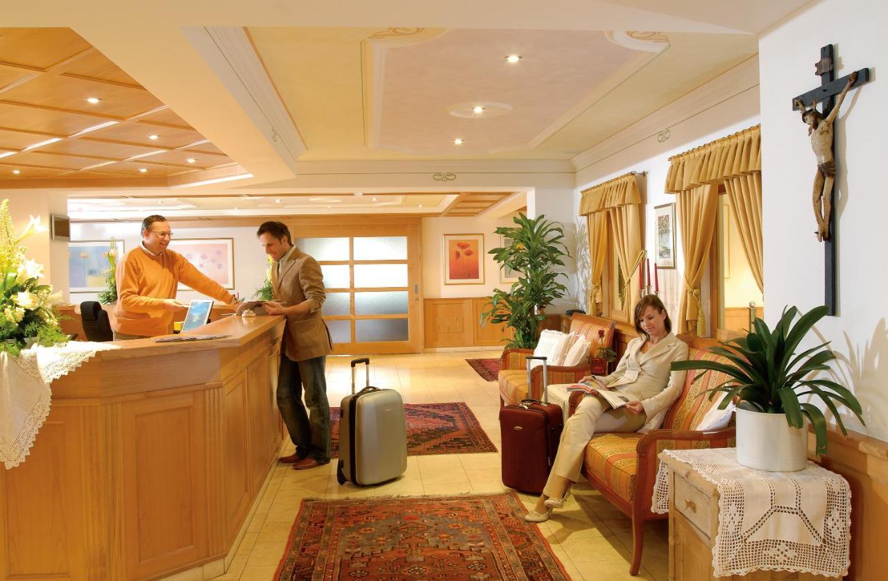 Hotel Broetz Rasùn di Sotto Екстериор снимка