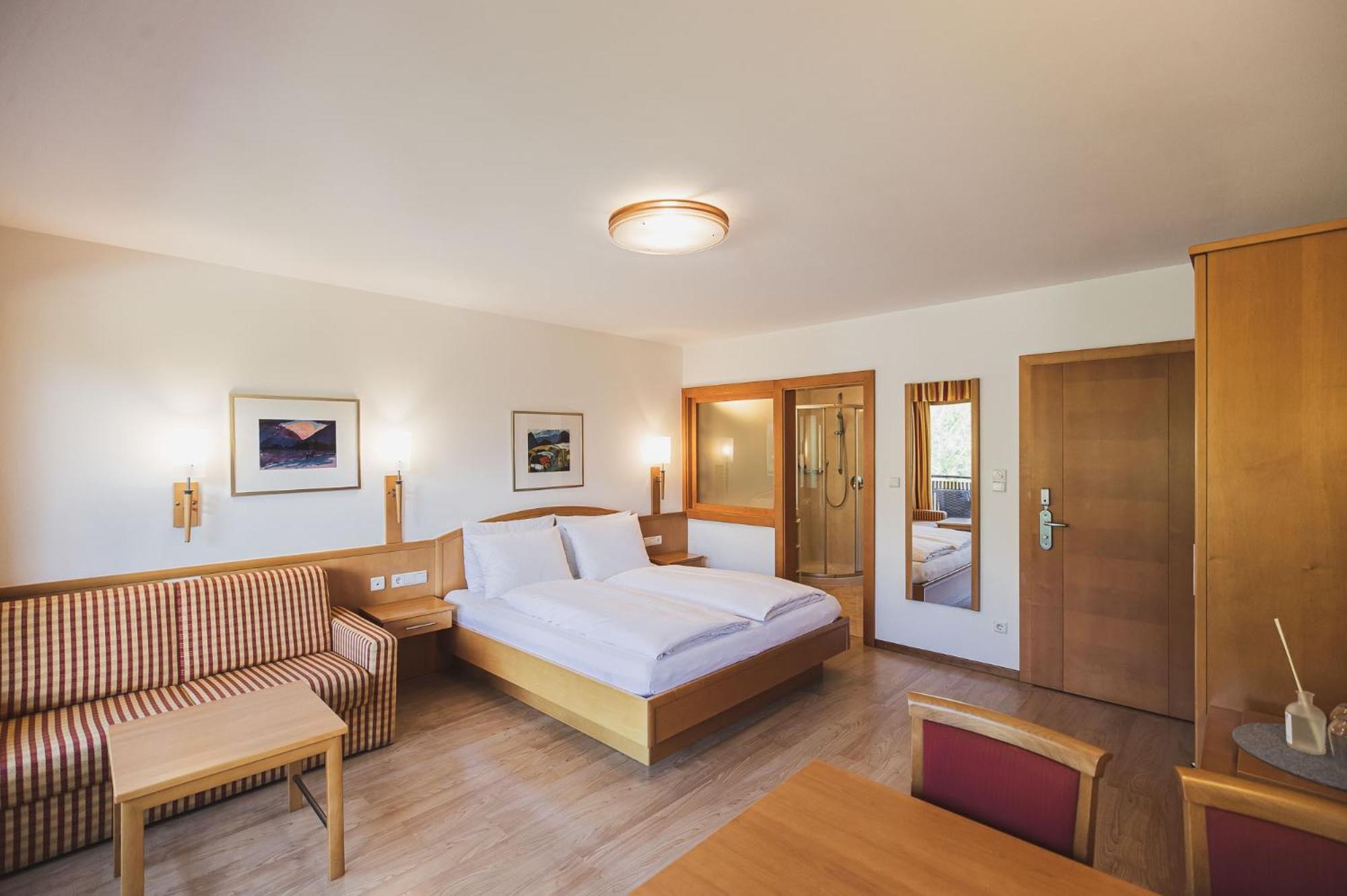 Hotel Broetz Rasùn di Sotto Екстериор снимка